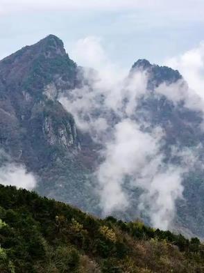 我曾经翻过高山大海歌词是啥歌